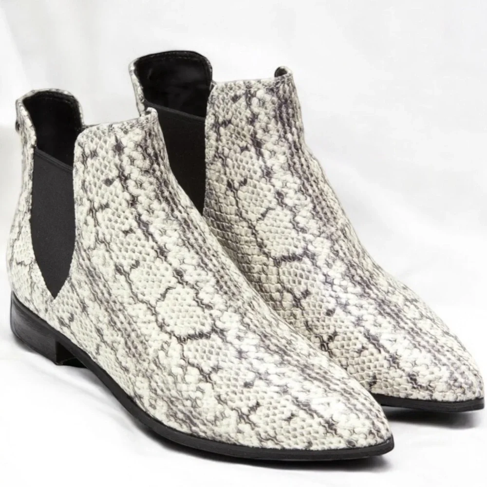 Cole Haan Hara Genuine‎ Leather Snake Skin Print Ankle Stretch Bootie Size 8.5